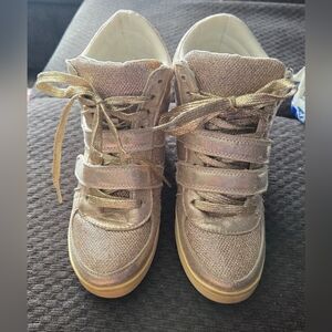 Elegant Gold Women's Wedge Sneakers